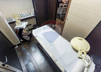 Bagno - Attività Commerciale Piazza Carlo Mainardi
 
1, Abbiategrasso - foto 22