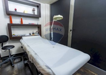 Camera / camera da letto - Attività Commerciale Piazza Carlo Mainardi
 
1, Abbiategrasso - foto 26