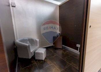 Bagno - Attività Commerciale Piazza Carlo Mainardi
 
1, Abbiategrasso - foto 29