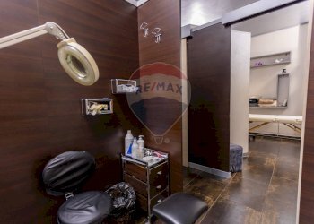 Camera / camera da letto - Attività Commerciale Piazza Carlo Mainardi
 
1, Abbiategrasso - foto 32