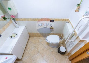 Bagno - Attività Commerciale Piazza Carlo Mainardi
 
1, Abbiategrasso - foto 57