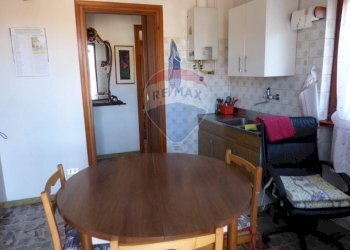 Sala da pranzo - Casa indipendente via dei Lori
 
5, Luino - foto 7