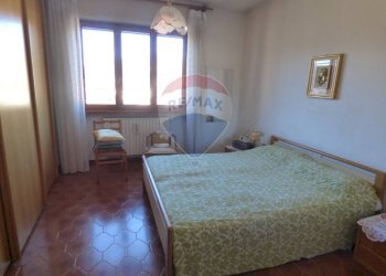 Camera / camera da letto - Casa indipendente via dei Lori
 
5, Luino - foto 13