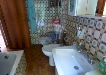 Bagno - Casa indipendente via dei Lori
 
5, Luino - foto 17