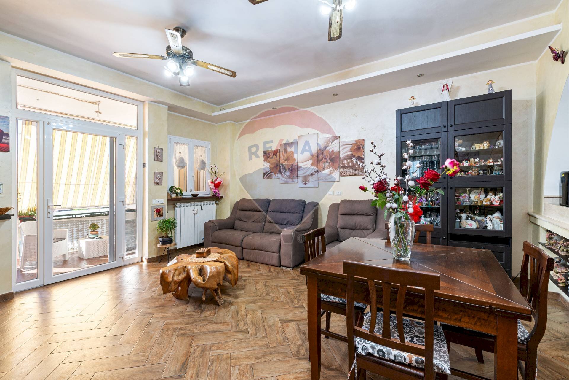 Sala da pranzo - Quadrilocale VIA ANIENE
 
28/A, Guidonia Montecelio - foto 3