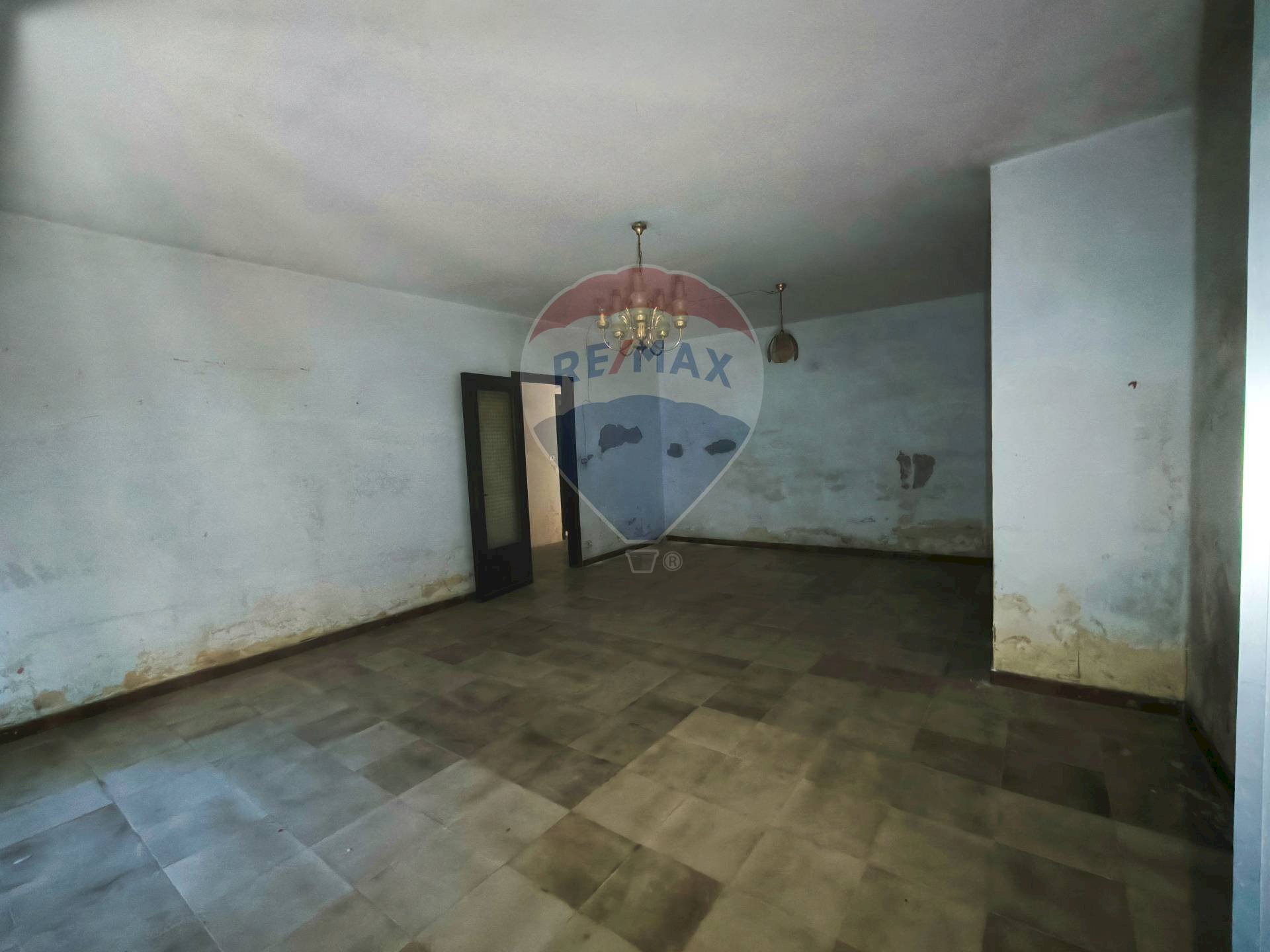 Stanza vuota - Appartamento Via Napoli
 
5, Giardini-Naxos - planimetria 1