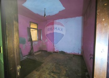 Stanza vuota - Appartamento Via Napoli
 
5, Giardini-Naxos - foto 10