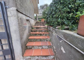 Scale - Casa semi indipendente Via Pulei
 
67/B, Mascalucia - foto 17