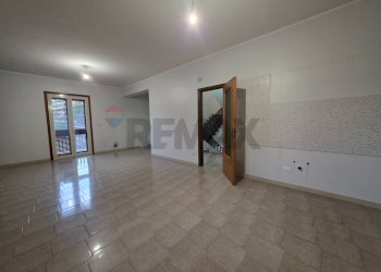 Stanza vuota - Casa semi indipendente Via Pulei
 
67/B, Mascalucia - foto 68