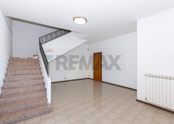 Scale - Casa semi indipendente Via Pulei
 
67/B, Mascalucia - foto 174