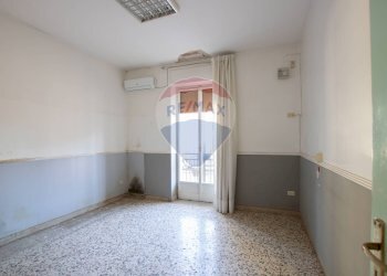 Stanza vuota - Appartamento VIA NECROPOLI GROTTICELLE
 
13, Siracusa - foto 13