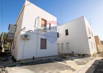 Casa all\'aperto - Appartamento VIA NECROPOLI GROTTICELLE
 
13, Siracusa - foto 24