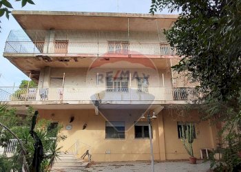 Casa all\'aperto - Villa VIA SANTA MARIA DI GESU'
 
20, Caltagirone - foto 1