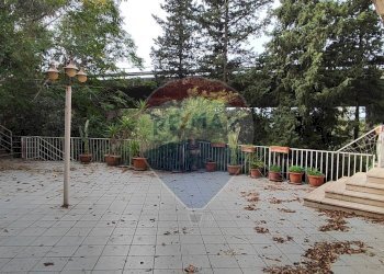 Terrazza - Villa VIA SANTA MARIA DI GESU'
 
20, Caltagirone - foto 4