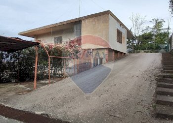 Casa all\'aperto - Villa VIA SANTA MARIA DI GESU'
 
20, Caltagirone - foto 9