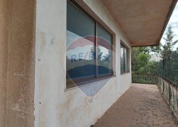 Balcone - Villa VIA SANTA MARIA DI GESU'
 
20, Caltagirone - foto 59