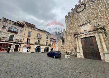 Edificio all\'aperto - Locale Commerciale corso umberto
 
227, Taormina - foto 6