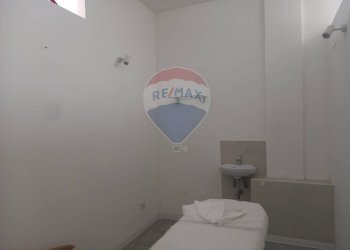 Bagno - Locale Commerciale Via Del Lavoro
283, Santa Maria Capua Vetere - foto 12