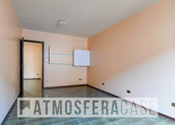 Foto 13 - Ufficio Via Papa Giovanni XXIII
 
16, Leffe - foto 13