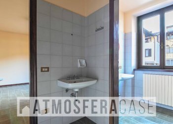 Foto 16 - Ufficio Via Papa Giovanni XXIII
 
16, Leffe - foto 16