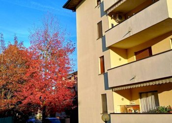 Foto 1 - Trilocale DOSSI
 
38, Cornate d'Adda - foto 1