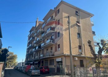 Edificio all\'aperto - Commercial Premises via Ferdinando Guerci
2, Parma - photo 2