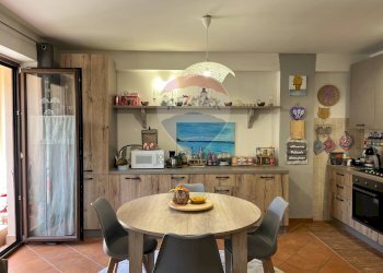 Cucina - Quadrilocale Via Roma
 
35, Villetta Barrea - foto 2