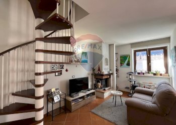 Soggiorno - Quadrilocale Via Roma
 
35, Villetta Barrea - foto 18