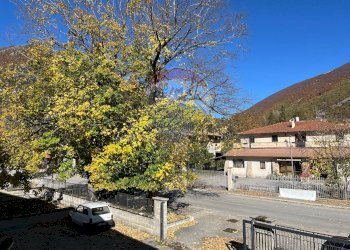 Edificio all\'aperto - Quadrilocale Via Roma
 
35, Villetta Barrea - foto 41