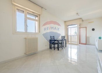 Sala da pranzo - Three-room apartment Via Michele Saponaro
 
38, Milano - photo 7