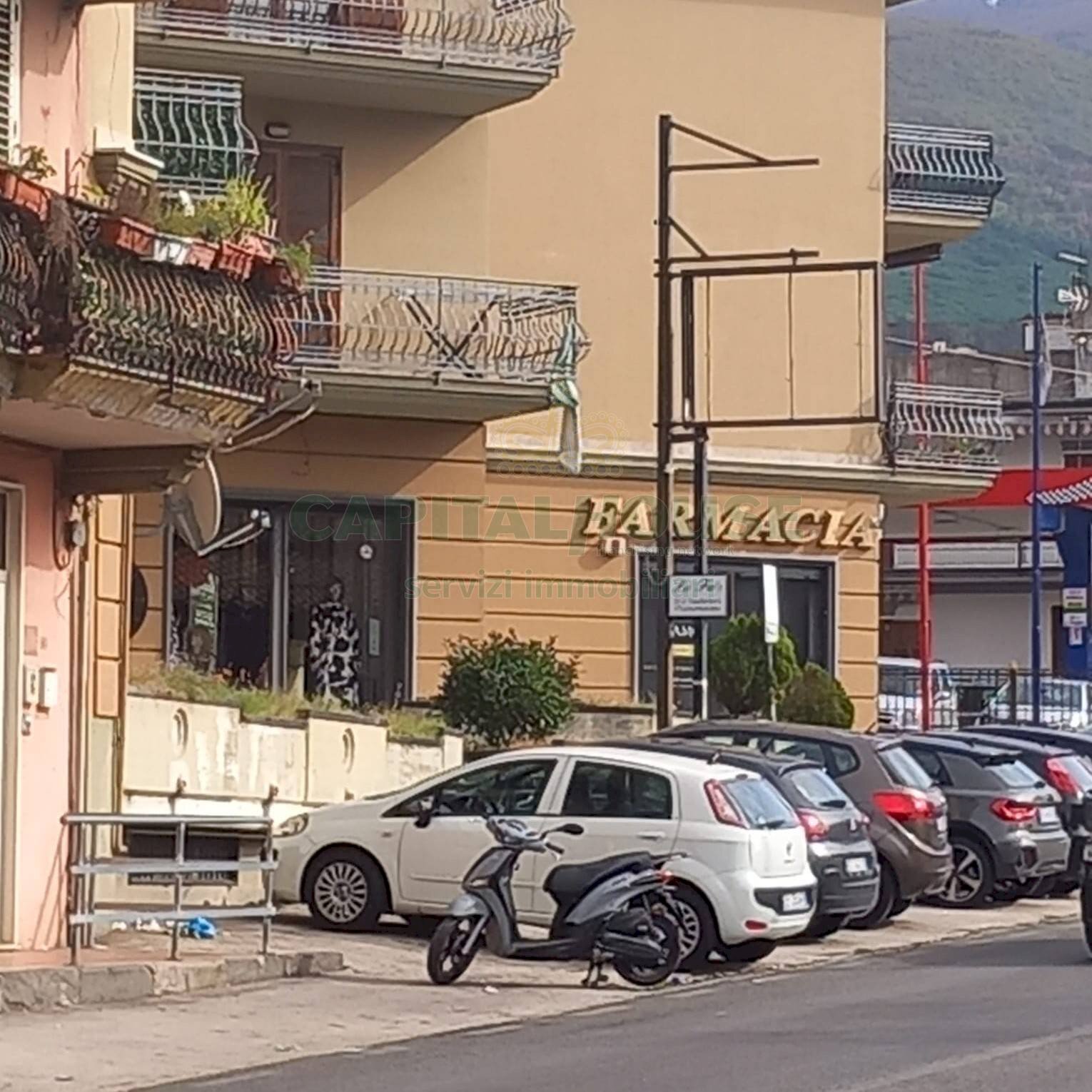 Foto 3 - Locale Commerciale via nazionale delle puglie, Sirignano - foto 3