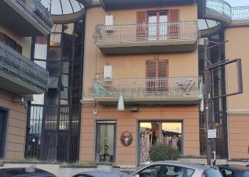 Foto 4 - Locale Commerciale via nazionale delle puglie, Sirignano - foto 4