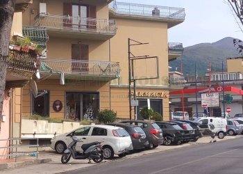 Foto 13 - Locale Commerciale via nazionale delle puglie, Sirignano - foto 13