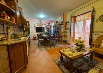 Sala da pranzo - Appartamento Via Misilmeri
 
7, Palermo - foto 6