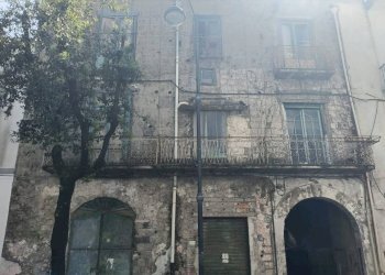 Foto 1 - Commercial Premises CORSO VITTORIO EMANUELE
 
16, Angri - photo 1