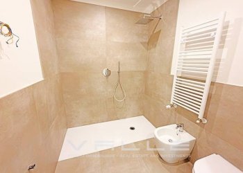 Bagno - One-room apartment Via Paleocapa, Bergamo - photo 9