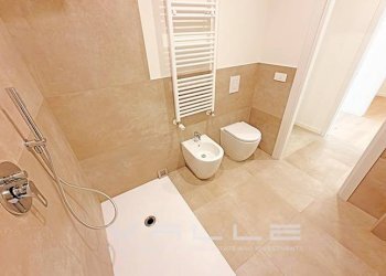 Bagno - One-room apartment Via Paleocapa, Bergamo - photo 10