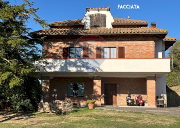 FACCIATA - Villa Via San Martino
 
42, Roccastrada - foto 1