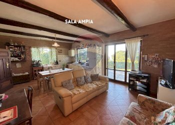 Sala da pranzo - Villa Via San Martino
 
42, Roccastrada - foto 2