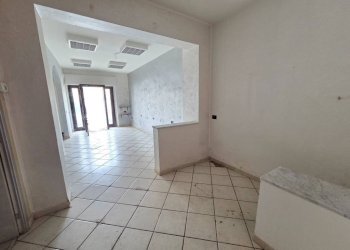 Interno non residenziale - Negozio via Edmondo De Amicis, Lastra a Signa - foto 7