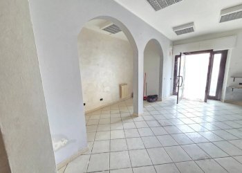 Interno non residenziale - Negozio via Edmondo De Amicis, Lastra a Signa - foto 8