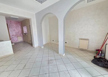 Interno non residenziale - Negozio via Edmondo De Amicis, Lastra a Signa - foto 11