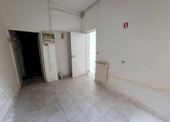 Magazzino - Negozio via Edmondo De Amicis, Lastra a Signa - foto 13