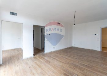 Stanza vuota - Trilocale Capriate San Gervasio - foto 4