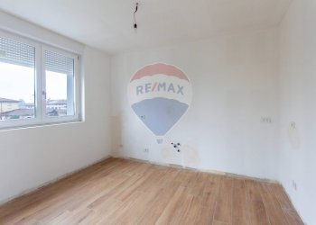 Stanza vuota - Trilocale Capriate San Gervasio - foto 5