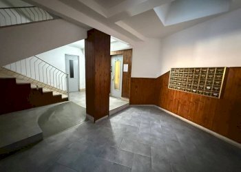 Interno palazzo - Bilocale via Giuseppe Augusto Levis, 40, Chiomonte - foto 5