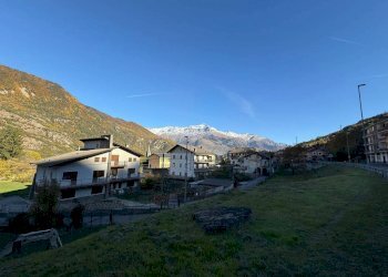 Vista - Bilocale via Giuseppe Augusto Levis, 40, Chiomonte - foto 28