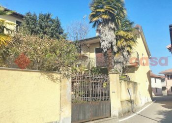 Zona - Casa indipendente via papa giovanni xxiii, Agrate Conturbia - foto 1