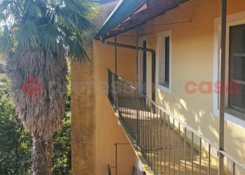 Balcone - Casa indipendente via papa giovanni xxiii, Agrate Conturbia - foto 15