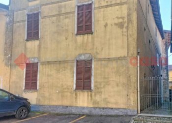 Facciata - Casa indipendente via papa giovanni xxiii, Agrate Conturbia - foto 18